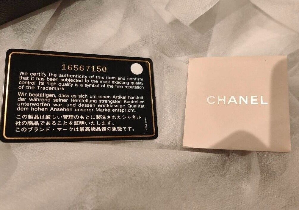 Sac fourre-tout exécutif d'occasion en cuir caviar noir CHANEL petit authentique